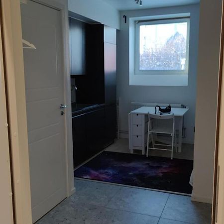2- Bed Apartment In Sollentuna Extérieur photo