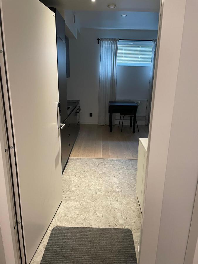 2- Bed Apartment In Sollentuna Extérieur photo