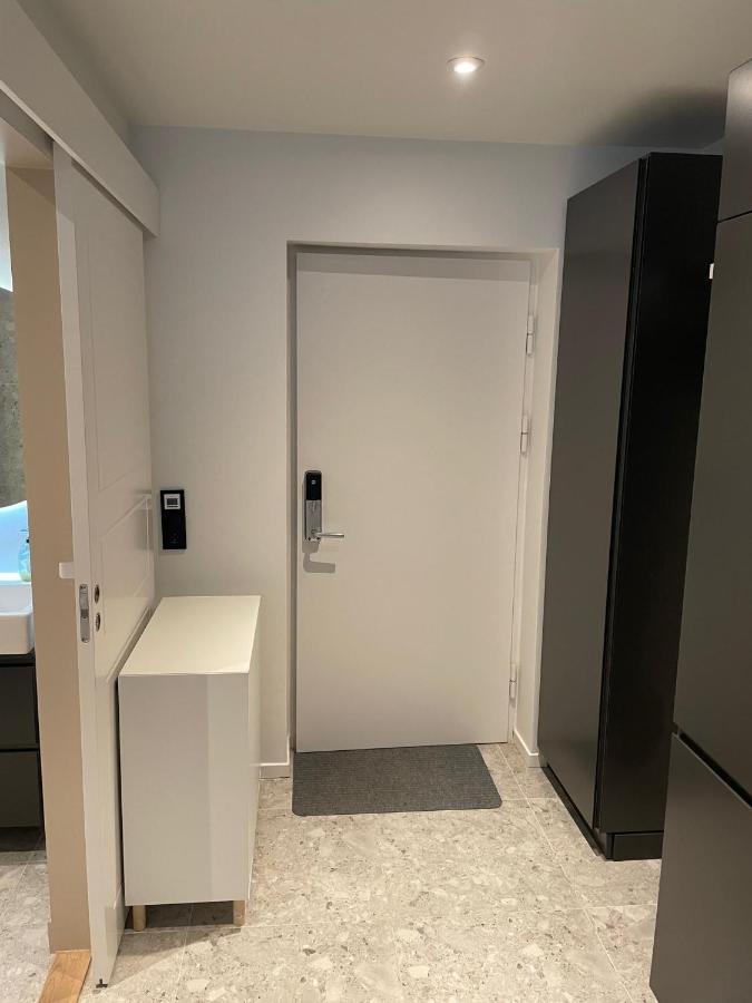 2- Bed Apartment In Sollentuna Extérieur photo