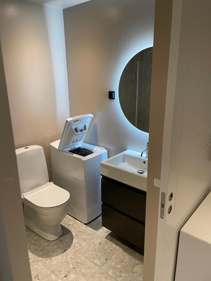 2- Bed Apartment In Sollentuna Extérieur photo